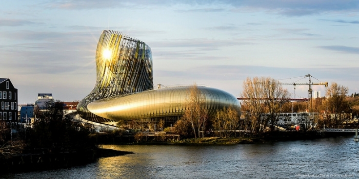 Bordeaux : à la découverte de l’impressionnante Cité du Vin